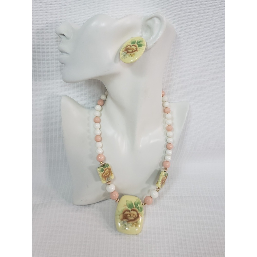 Vintage Contempo Fashion Acrylic Stone Floral Beaded Necklace W/ Earrings